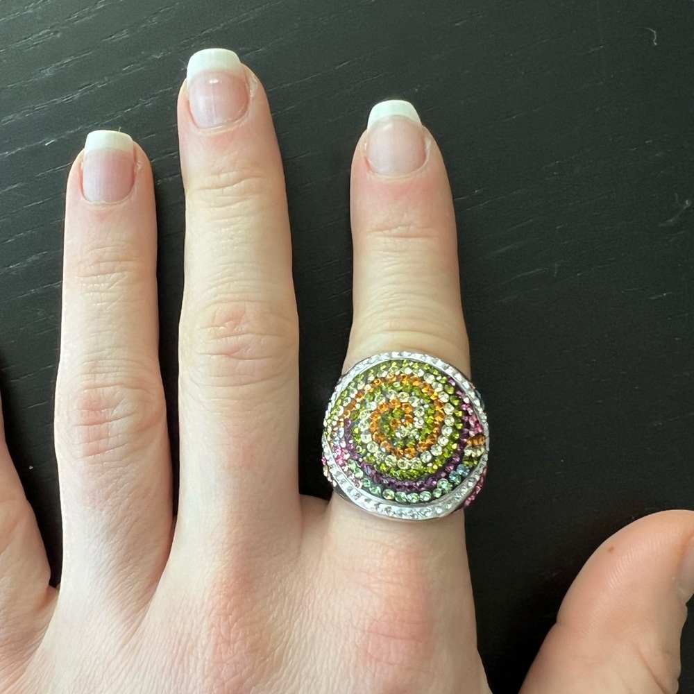 Colorful Statement Ring. - Picture 5 of 6